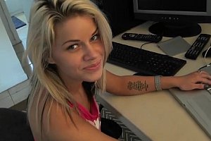 男人的j插女性p免费网站