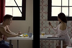 手机在线免费看黄片瑜伽