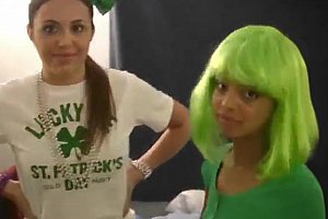 泽井芽衣av免费播放